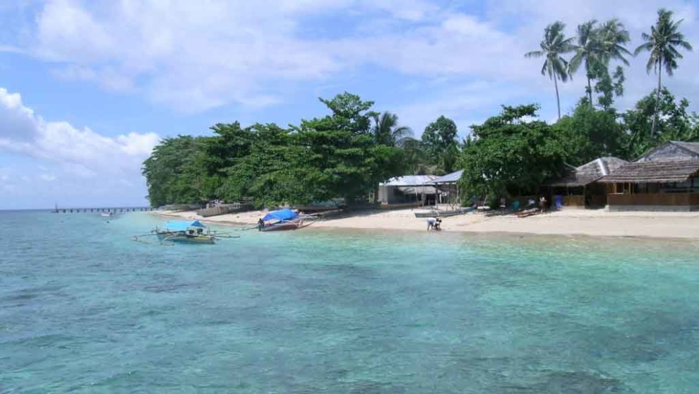 Pantai Malalayang Manado Sulawesi Utara